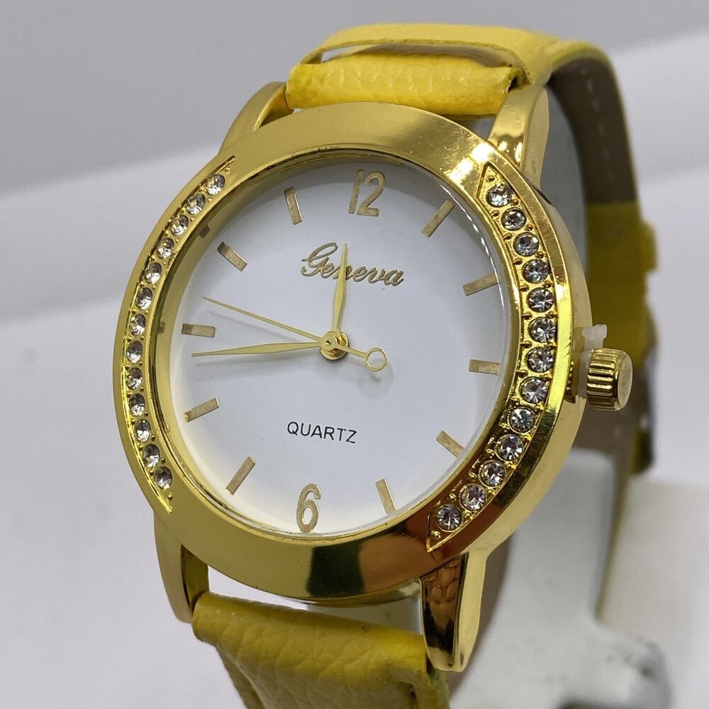 Geneva Womens Rhinestone Colorful Leather Quartz Fashion Watch New Battery Works
